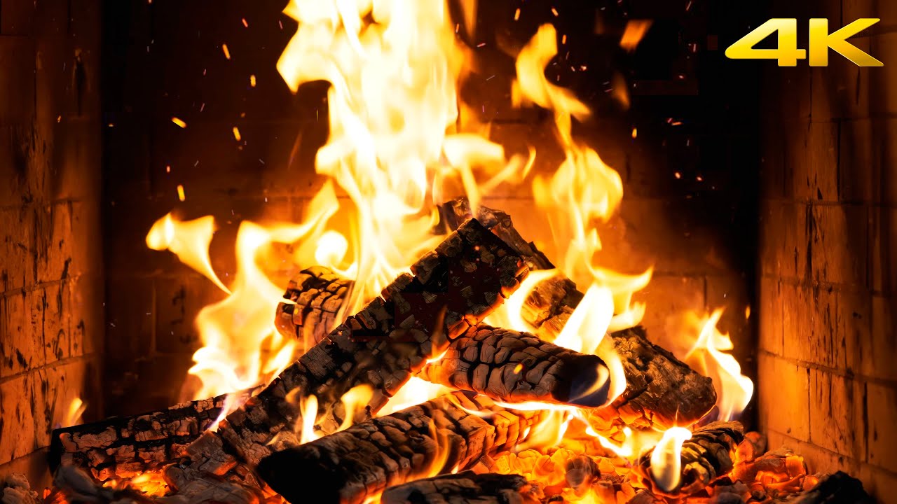 🔥 Christmas Fireplace (12 Hours) with Real Wood Fire with Authentic Crackles for Gentle Evenings