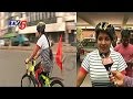 AP Govt Employee Padma Begins Cycle Tour To Amaravati,Heaps Praise On KCR