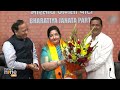 Famous singer Anuradha Paudwal joins Bharatiya Janata Party in Delhi | News8