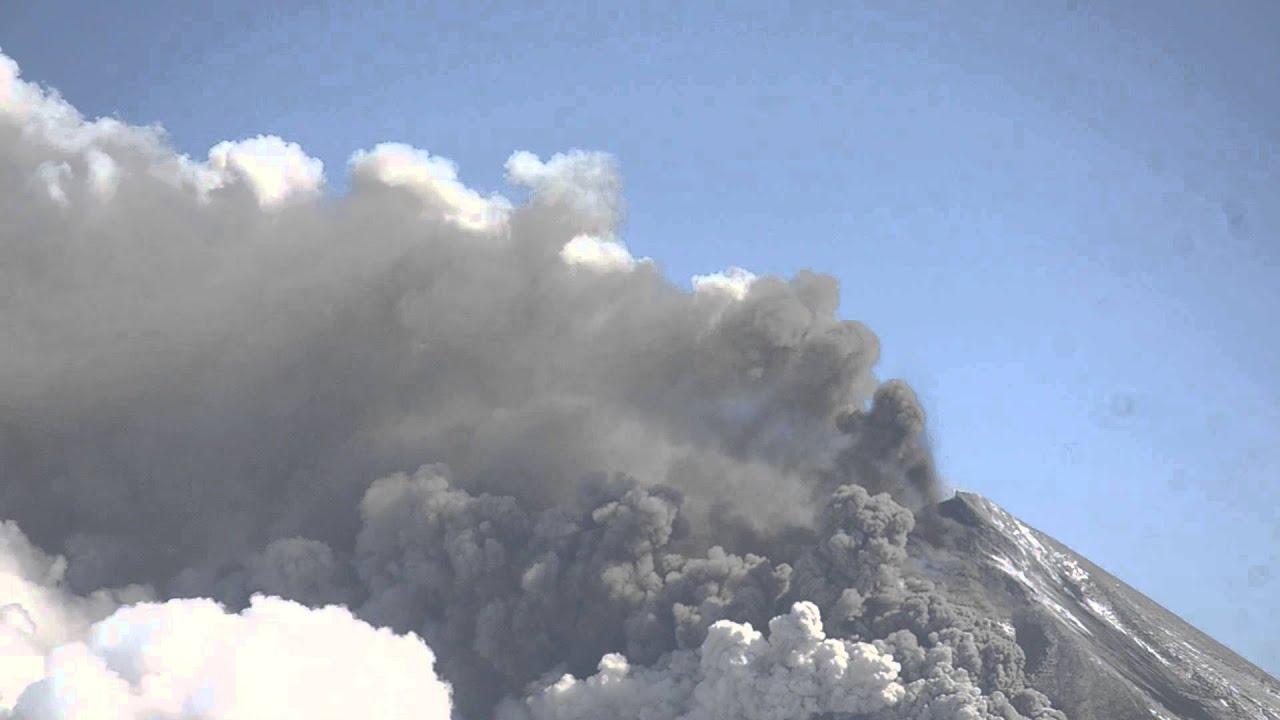 Alaska's Pavlof Volcano erupting (Part 1) - YouTube