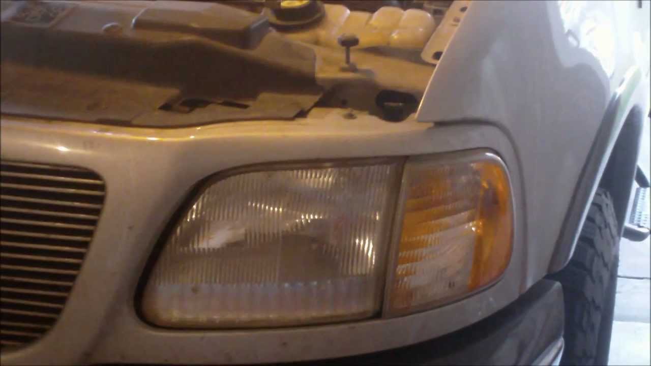 How to change headlight bulb on 2003 ford f150 #3