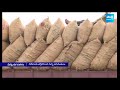 Mirchi Price Drops: కన్నీరు పెట్టిస్తున్న మిర్చి..| Mirchi Farmers Struggles @SakshiTV  - 02:58 min - News - Video