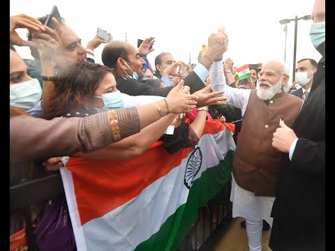 Watch: Indian community in Washington extends a warm welcome to PM Modi! Watch: Indian community in Washington extends a warm welcome to PM Modi!