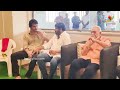 మహేష్ బాబు ని కలిసి ఓదార్చిన మెగా స్టార్ చిరంజీవి | Mega Star Chiranjeevi Consoling Mahesh Babu  - 03:40 min - News - Video