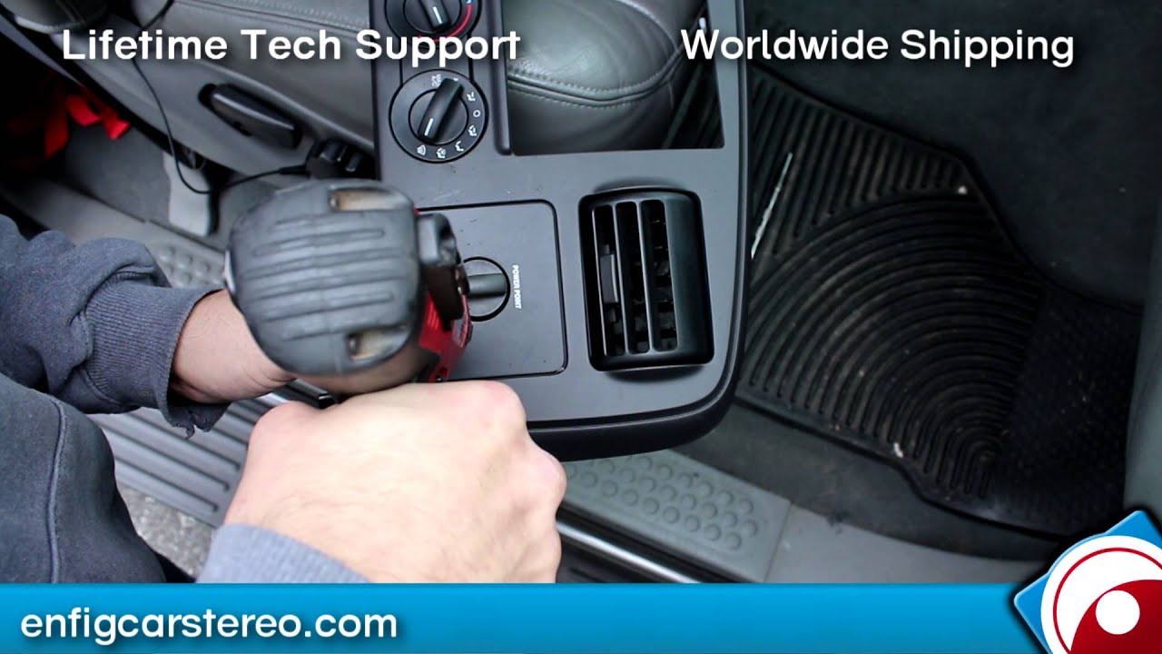 Install aux input 2007 ford focus #10