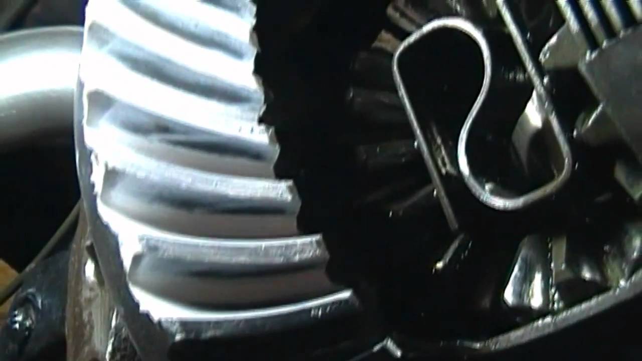 Replacing front wheel bearings jeep grand cherokee #4