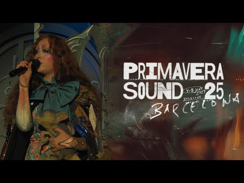 Chappell Roan - Coffee (Live at Primavera Sound 2025)
