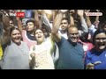 T20 IND vs SA Final: मेरठ में इस परिवार ने भारतीय टीम की जीत पर बांटी आइसक्रीम, रात भर मनाया जश्न  - 04:13 min - News - Video