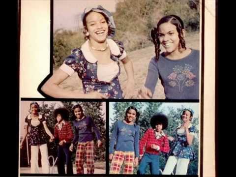 Foster Sylvers featuring Pat & Angie-(Na Na Hey Hey)Kiss