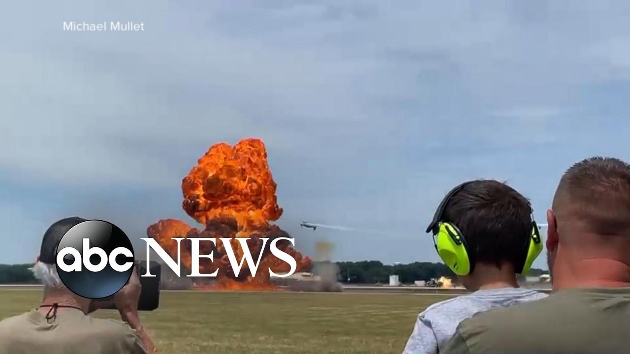 1 dead after accident at Michigan airshow