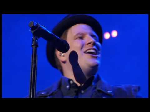 Fall Out Boy - Alone Together (Live at March Madness Music Festival) 2016