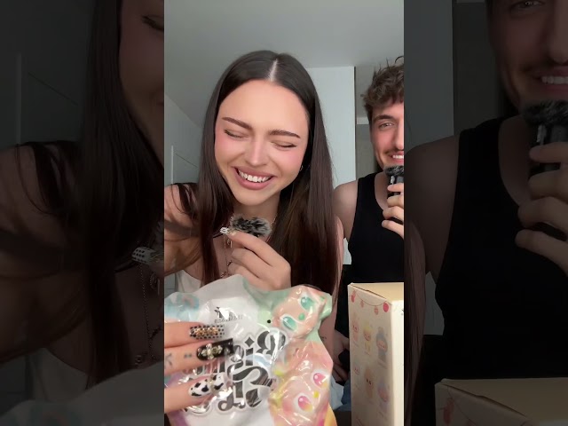 KLAUDIA SADOWNIK OTWIERA LABUBU