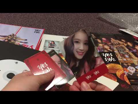 Unboxing 8 Yes Or Yes albums (part 1)