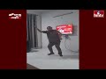 బీజేపీ ఎమ్మెల్యే సూపర్ డ్యాన్స్...వైరల్ వీడియో | BJP MLA Dance | Jordar News | hmtv  - 00:55 min - News - Video
