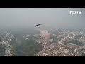 Diwali के बाद Delhi के आसमान में जहरीरी धुंध की चादर, देखिए Drone Video | NDTV Exclusive  - 01:04 min - News - Video