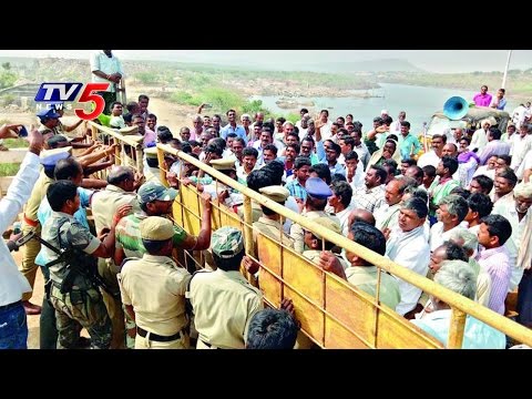 Telangana farmers protest near Pulichintala Project in AP Telangana farmers protest near Pulichintala Project in AP