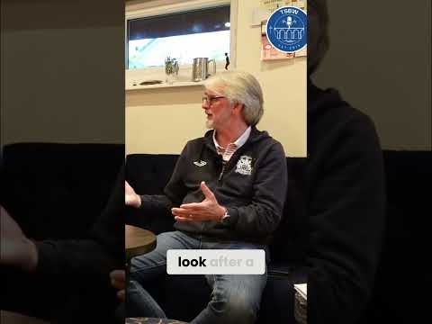 The Scarf Bergara Wore | Stockport County Podcast - YouTube