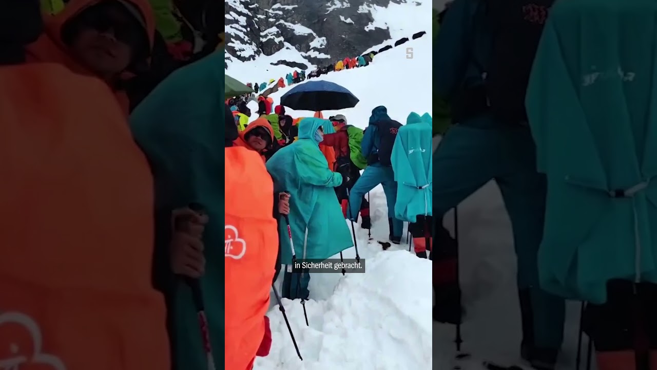 Drama um Bergtouristen auf dem Mount Everest | DER SPIEGEL Shorts