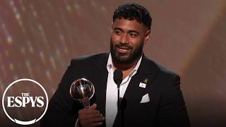 Saquon Barkley wins ESPY award for Best Play, Jordan Mailata accepts it in his place | 2025 ESPYS