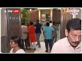 Lok Sabha Election 2024 : रिहाई के बाद केजरीवाल के लिए AAP कार्यकर्ताओं ने की पूजा  - 01:55 min - News - Video