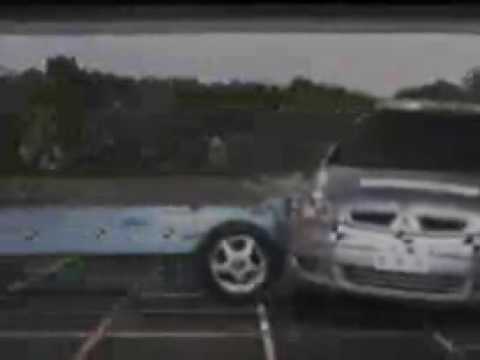 Видео краш-теста Mitsubishi Colt 5 дверей 2004 - 2008
