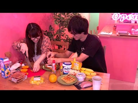 浅草QuluQuluにて、オリジナルワッフル対決