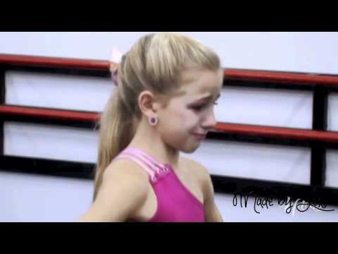 II Chloe Lukasiak ♡ Everytime she closed her eyes... II - YouTube