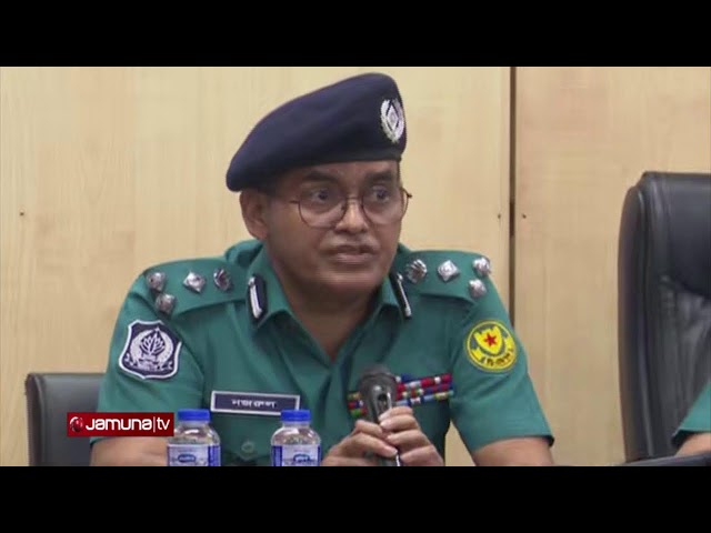 মিটফোর্ডে সোহাগ হত্যা মামলার অগ্রগতি নিয়ে সংবাদ সম্মেলনে কথা বলছেন ডিএমপি কমিশনার