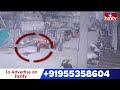 పాతబసీలోని మ్యాన్ హోల్లో పడిన బాలిక షాక్ లో..? | Pakka Hyderabad | hmtv  - 00:54 min - News - Video