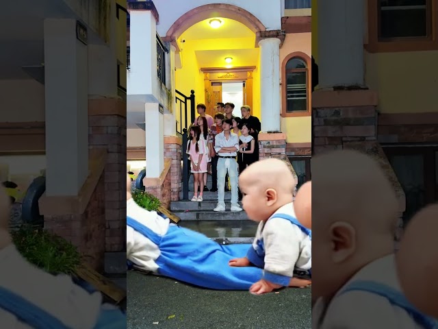 一群巨婴爬过去了 #监狱长 #shorts