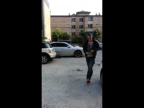Fancam 130520 shinee jonghyun at sm building