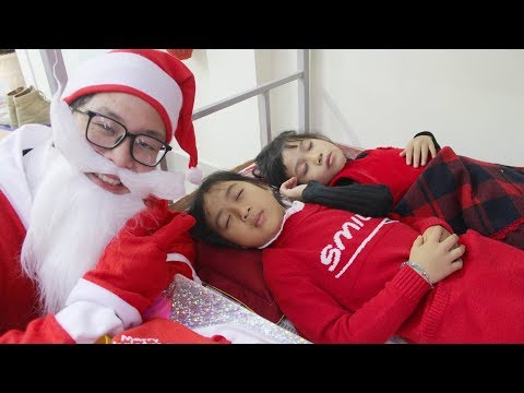 Kids Go to school ! Santa Claus's Amazing Gifts | Merry Christmas Songs For Children