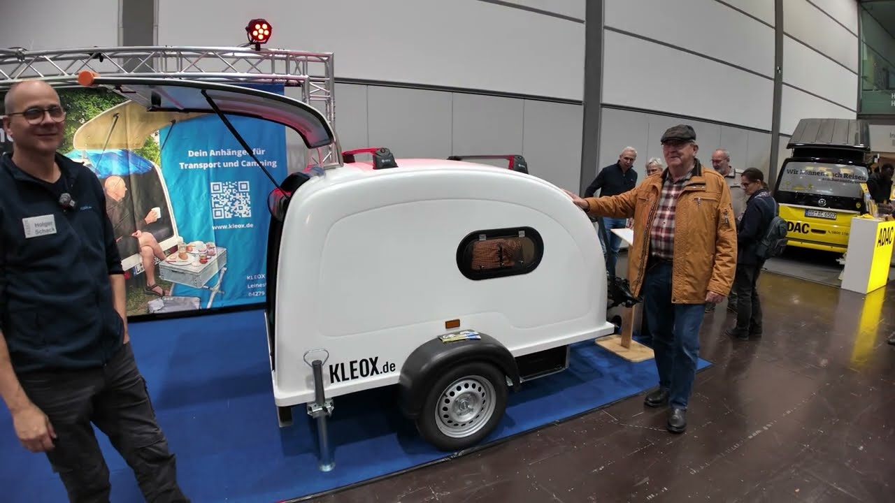 Kleinster MINI WOHNWAGEN aus Leipzig in HANDARBEIT mit STRASSENZULASSUNG ! Messe Leipzig Kleox