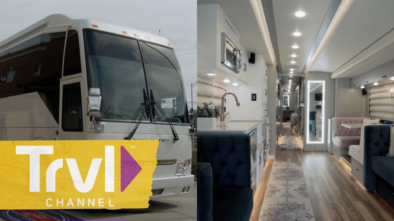 Inside Kimberly Schlapman's Tour Bus! | Extreme RVs | Travel Channel