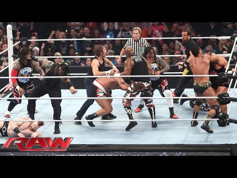 WWE Raw 7 décembre 2015 - Tag team fatal 4 way match 