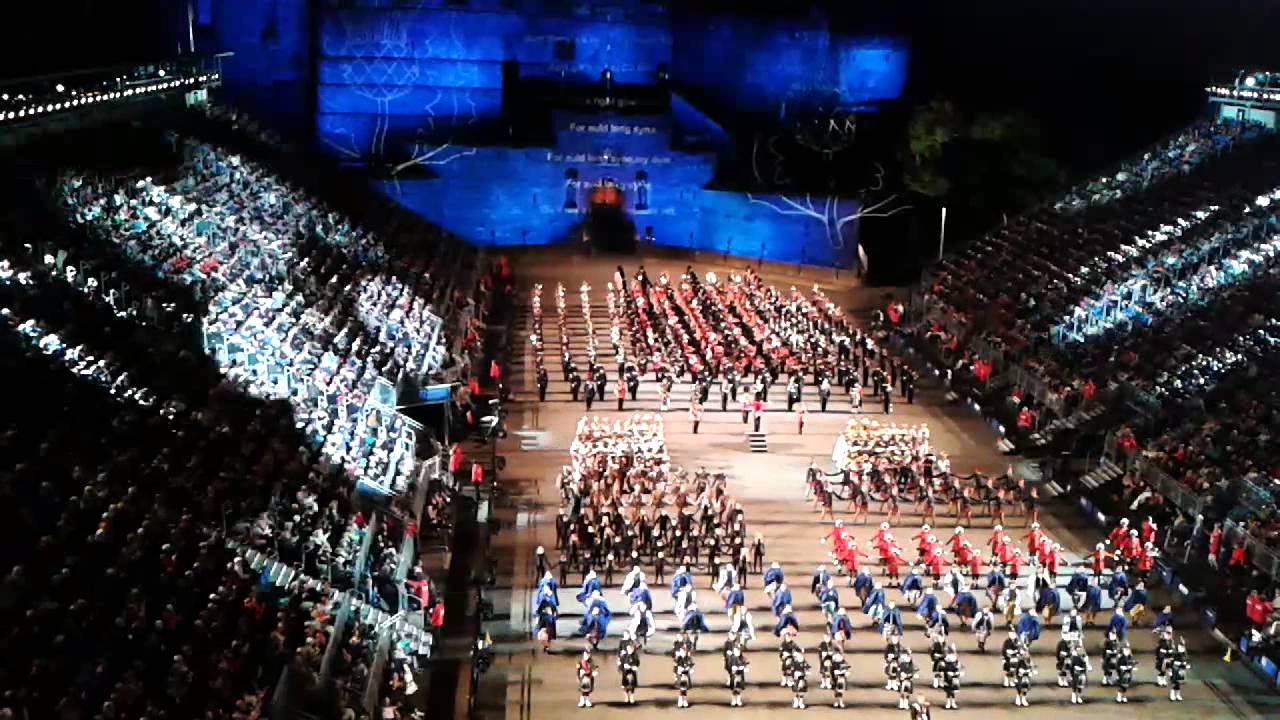 Royal Edinburgh Military Tattoo 2013 - Finale - YouTube