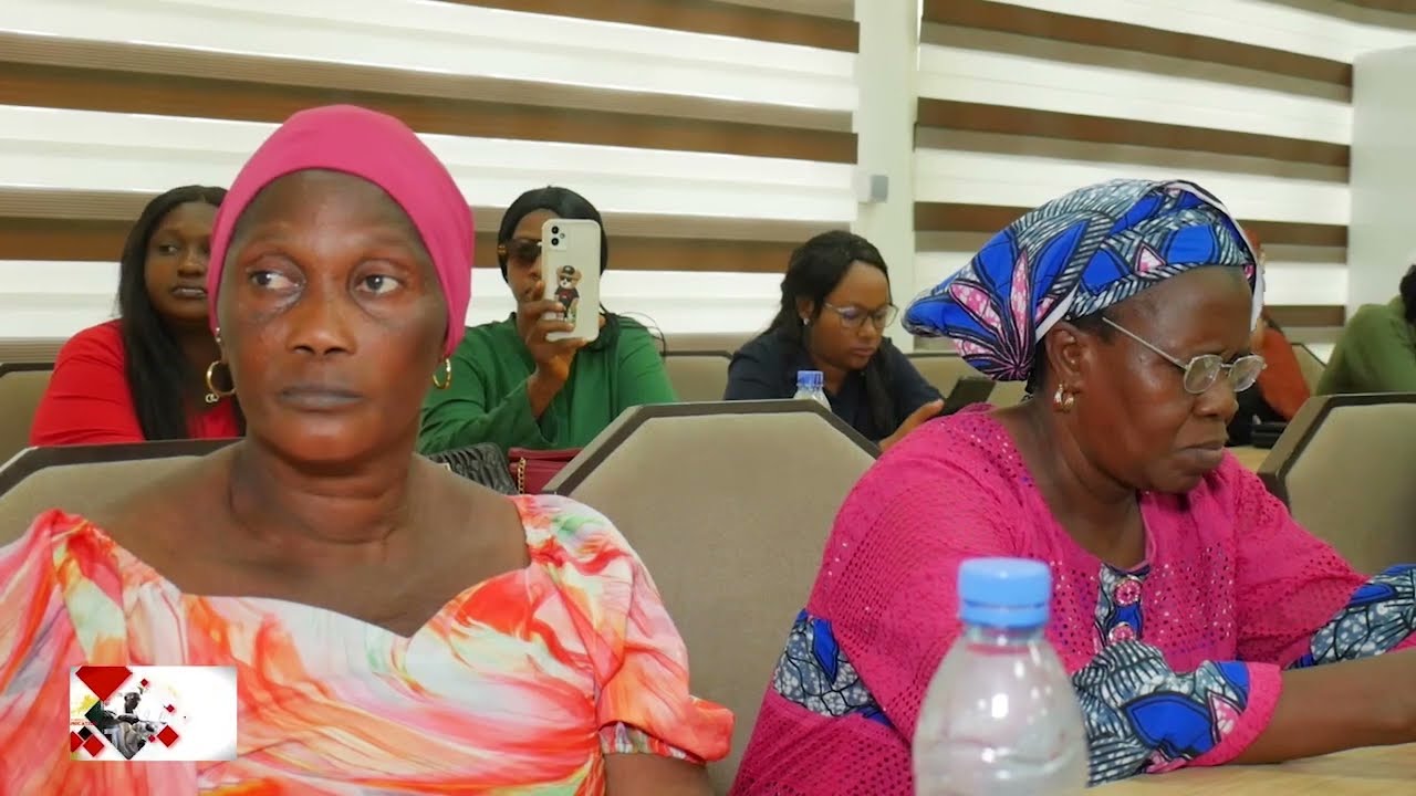 Conakry Nouveles MME DIALLO HAWA BARRY PRESIDENTE BON