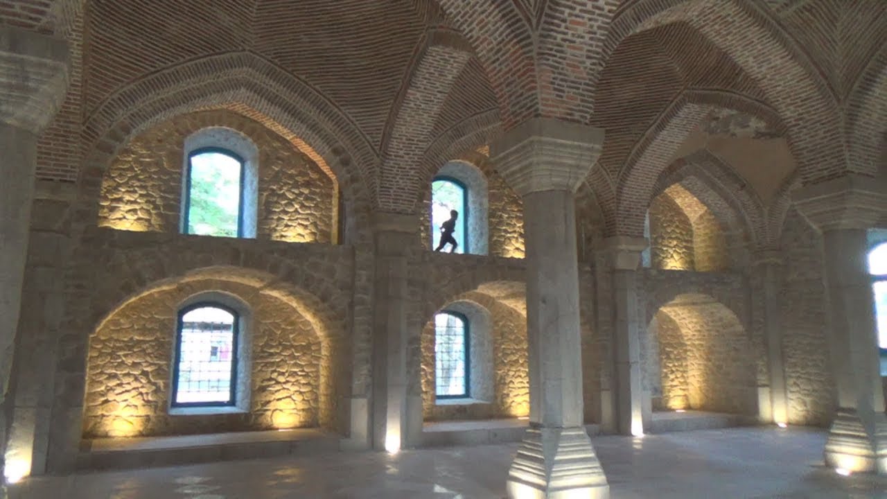 Архитектурные памятники Шуши, спасенные и погибающие