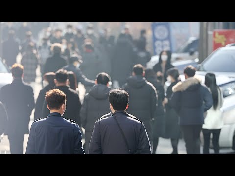 '정년연장' 묘수 나올까…임금개편이 최대 난제 / 연합뉴스TV (YonhapnewsTV)