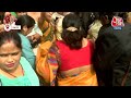 Lucknow में Nitish Kumar की अभद्र टिप्पणी पर महिलाओं ने फूंका Nitish का पुतला | Aaj Tak News  - 04:45 min - News - Video