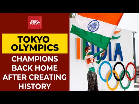 Olympic gold medalist Neeraj Chopra, Bajrang Punia back home along with rest of Indian contingent Olympic gold medalist Neeraj Chopra, Bajrang Punia back home along with rest of Indian contingent