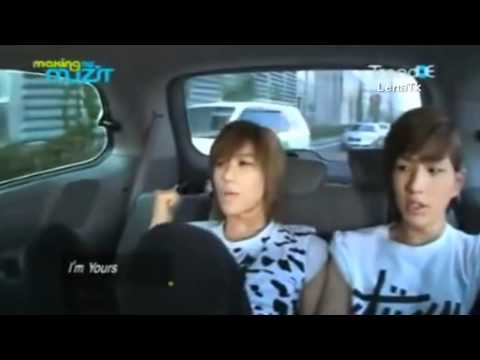 SHINee Live - Taemin playing piano/ favorite music shinee