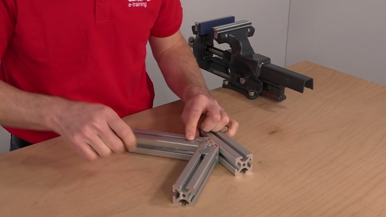 Conectorii unghiulari GN 32i 2 E+G video