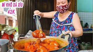 Mì Khô Xá Xíu Người Hoa 32 năm | Chủ quán chia sẻ bí quyết nấu cực ngon