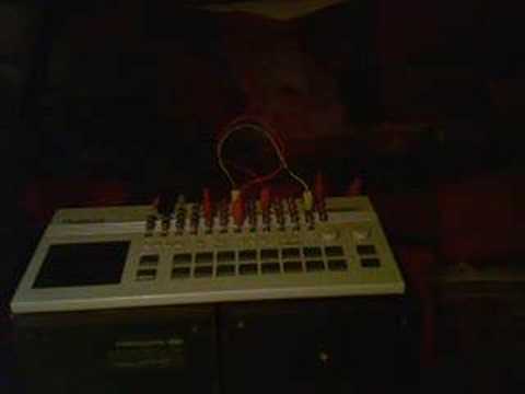 Upload mp3 to YouTube and audio cutter for Circuit bent Roland Tr-626 download from Youtube