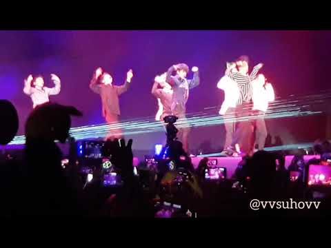 EXO The Eve + Kokobop - SM Town Live in Dubai World Tour 06042018