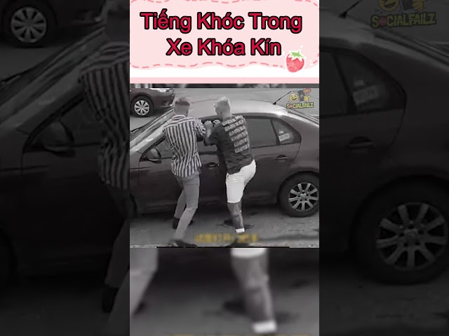 Nghe Tiếng Khóc Trong Xe, Hai Người Đàn Ông Lao Vào Giải Cứu Em Bé Kẹt Bên Trong