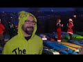 Santas trade sleighs for paddleboards to raise money for cancer  - 00:55 min - News - Video