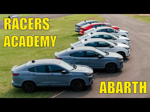 Racers Academy - Dirigindo um Abarth no autódromo