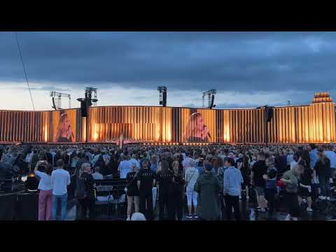 I’ll be waiting - Adele live at München Messe